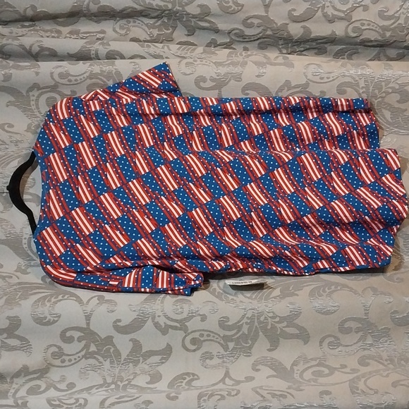 LulaRoe 🇺🇲 Patriotic Irma Shirt Size XS. NWT. - Picture 3 of 4